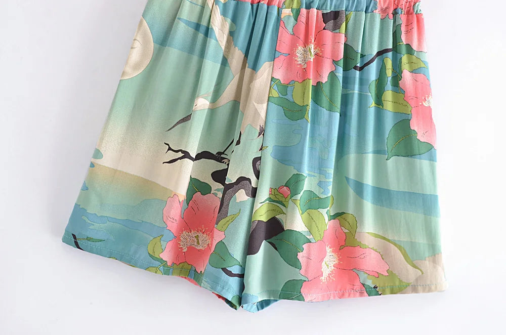 Vintage Bohemian Chic Crane Floral Print shorts