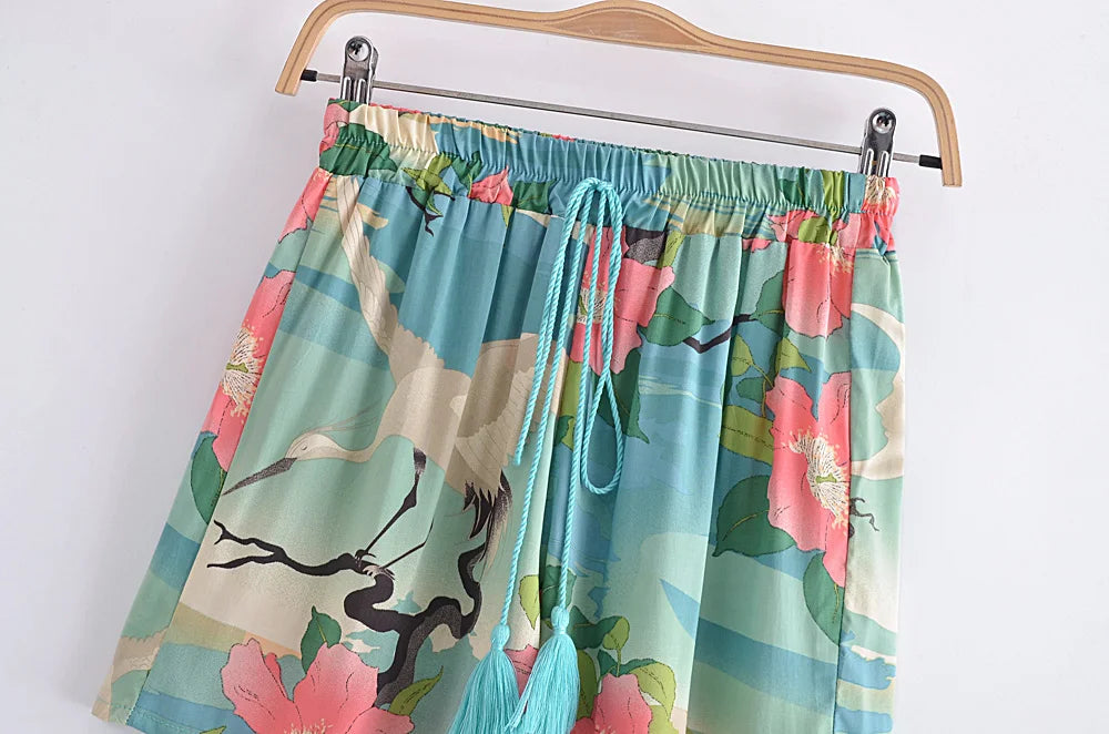 Vintage Bohemian Chic Crane Floral Print shorts