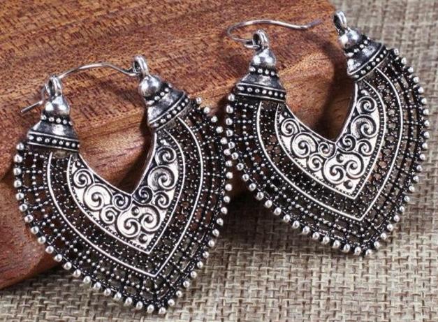 Bohemian Vintage Heart Flower Drop earrings