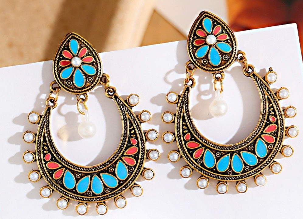 Rare Boho Crystal Pearl Junket Drop earrings