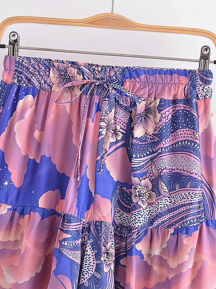 Vintage Chic Star Moon Print  Swish shorts