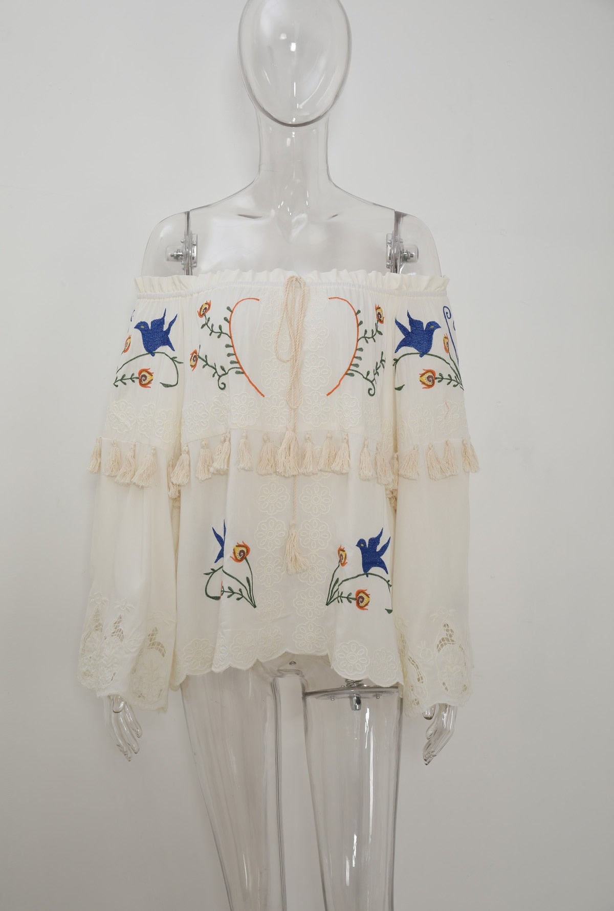 Chic White Vintage Embroidery Tassel blouse